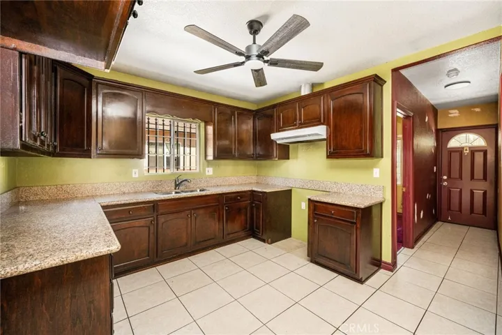 1330 E 33rd, Los Angeles, California 90011