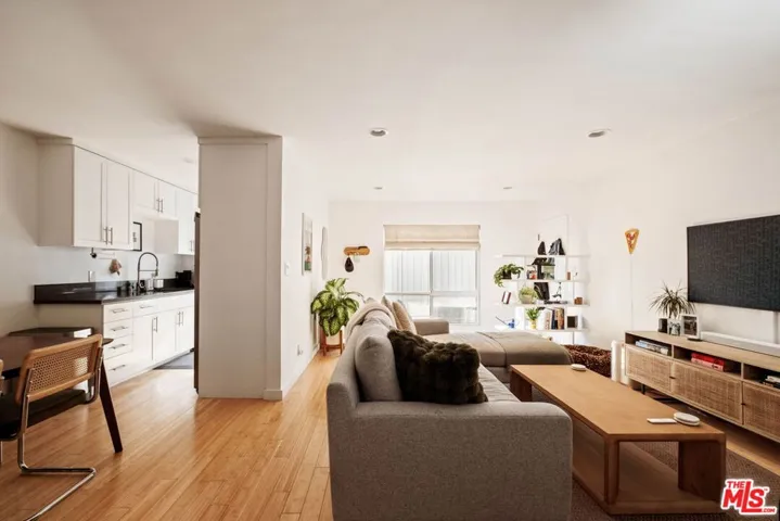 550 N Croft Avenue 2, Los Angeles, California 90048