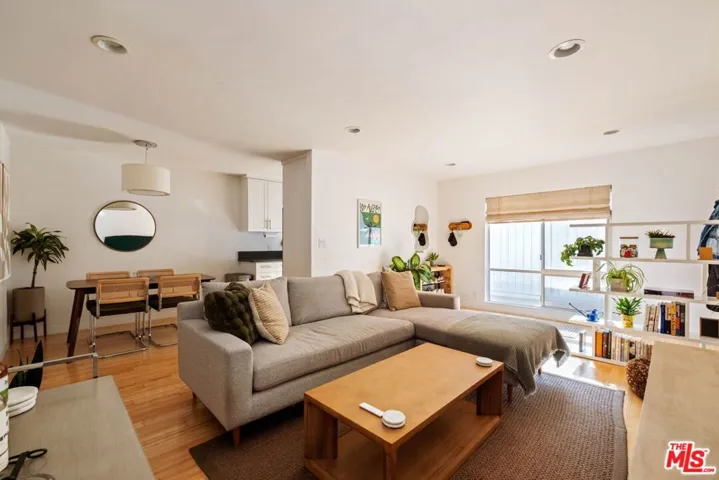 550 N Croft Avenue 2, Los Angeles, California 90048