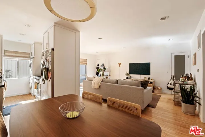 550 N Croft Avenue 2, Los Angeles, California 90048