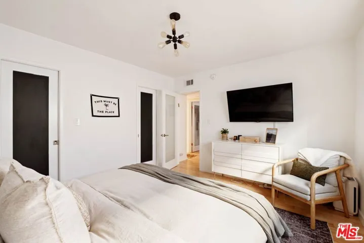 550 N Croft Avenue 2, Los Angeles, California 90048