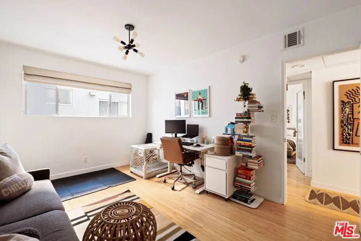 550 N Croft Avenue 2, Los Angeles, California 90048