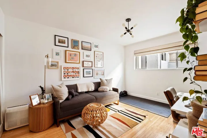 550 N Croft Avenue 2, Los Angeles, California 90048