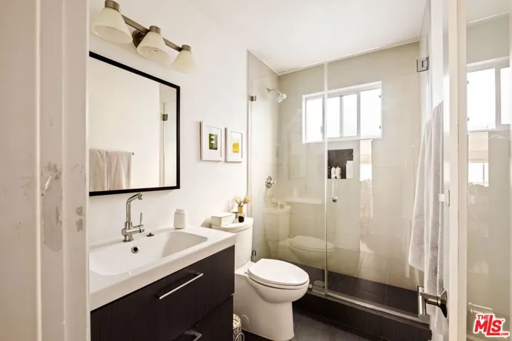 550 N Croft Avenue 2, Los Angeles, California 90048