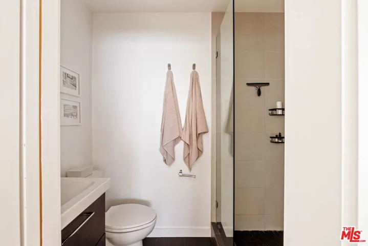 550 N Croft Avenue 2, Los Angeles, California 90048