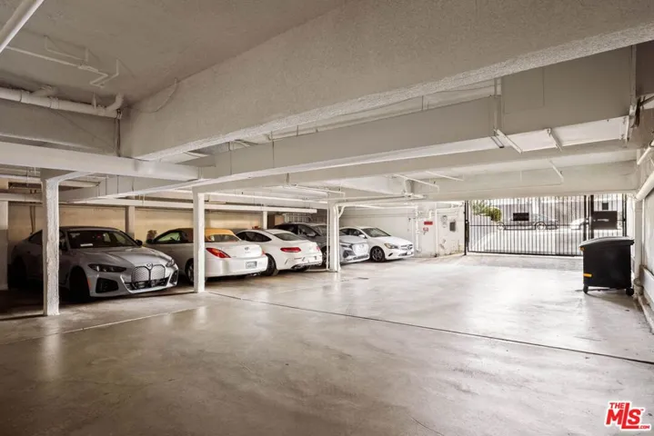 550 N Croft Avenue 2, Los Angeles, California 90048