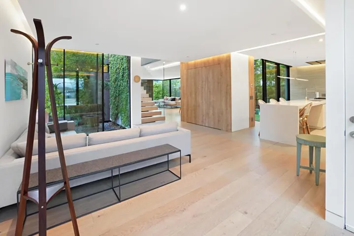 324 Kelly Avenue, Half Moon Bay, California 94019