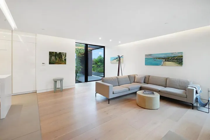 324 Kelly Avenue, Half Moon Bay, California 94019