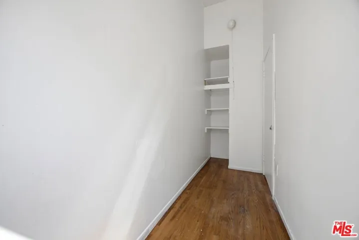 4841 W 18th Street, Los Angeles, California 90019