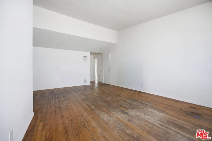 4841 W 18th Street, Los Angeles, California 90019