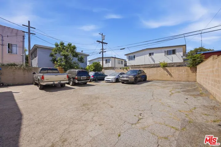 4841 W 18th Street, Los Angeles, California 90019