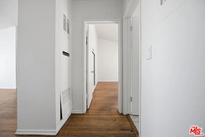 4841 W 18th Street, Los Angeles, California 90019