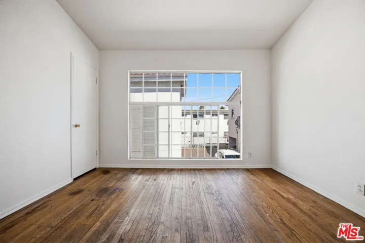 4841 W 18th Street, Los Angeles, California 90019