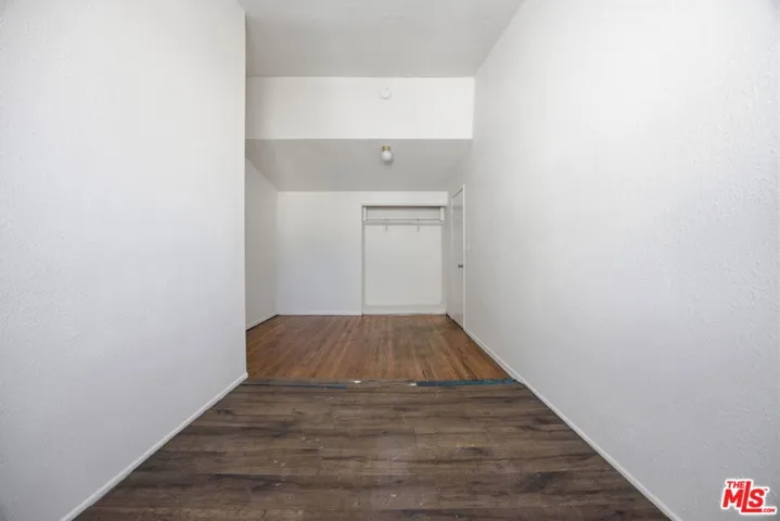 4841 W 18th Street, Los Angeles, California 90019