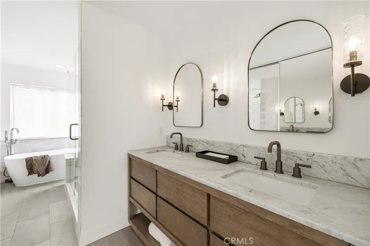 22915 Raintree Lane, Saugus, California 91390