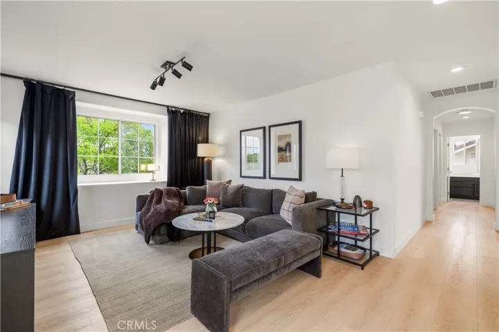 22915 Raintree Lane, Saugus, California 91390