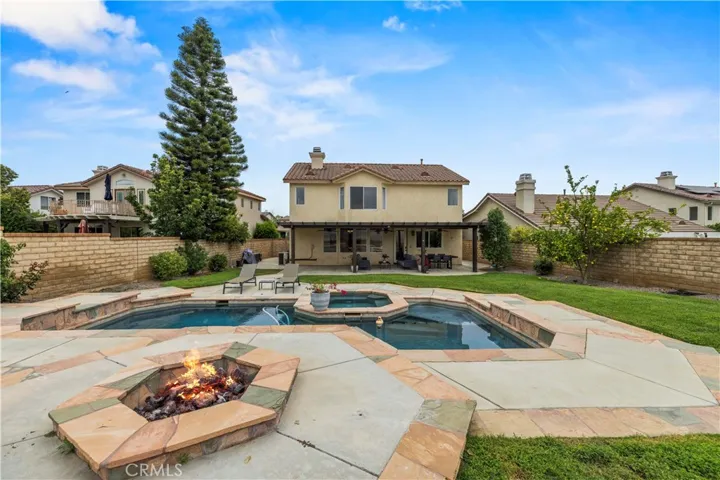 22915 Raintree Lane, Saugus, California 91390