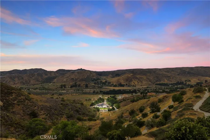 22915 Raintree Lane, Saugus, California 91390