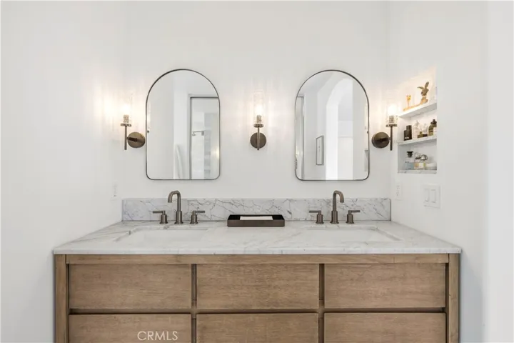 22915 Raintree Lane, Saugus, California 91390