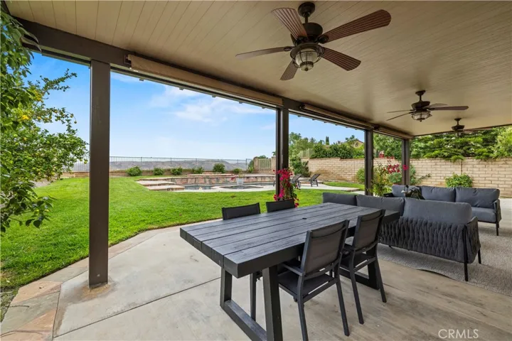 22915 Raintree Lane, Saugus, California 91390