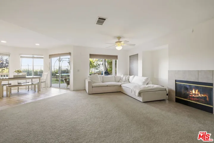 32610 Ridge Top Lane, Castaic, California 91384 — photo 4
