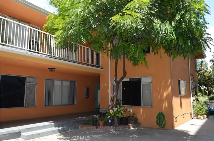 749 S Berendo, Los Angeles, California 90005
