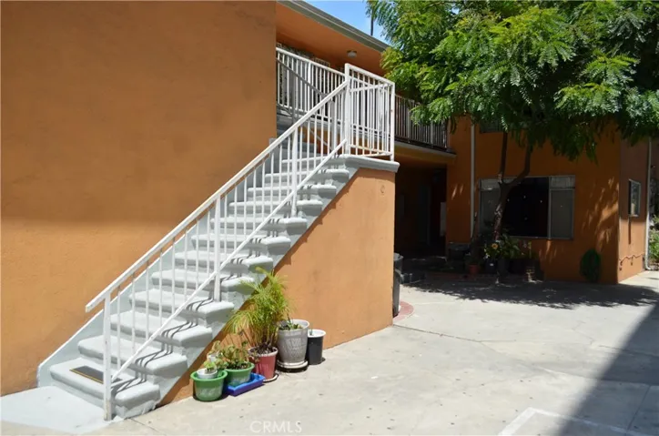 749 S Berendo, Los Angeles, California 90005
