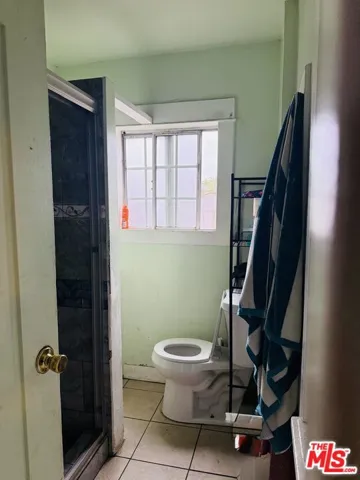 1450 W 67th Street, Los Angeles, California 90047
