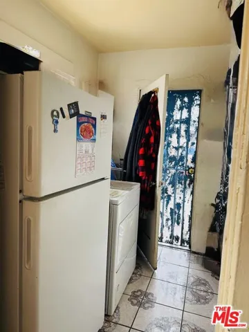 1450 W 67th Street, Los Angeles, California 90047