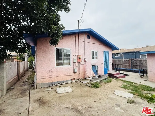 1450 W 67th Street, Los Angeles, California 90047
