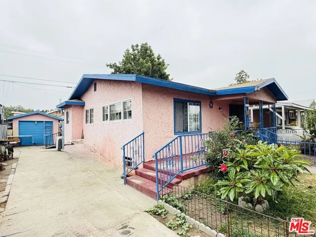 1450 W 67th Street, Los Angeles, California 90047