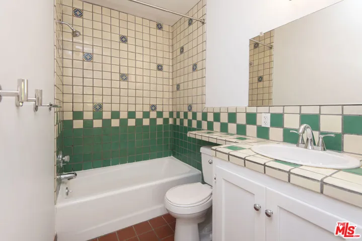 522 N Alta Vista Boulevard 9, Los Angeles, California 90036