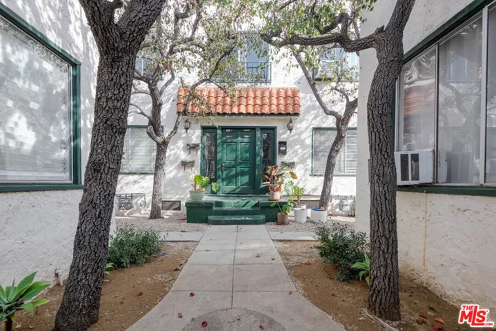 522 N Alta Vista Boulevard 9, Los Angeles, California 90036