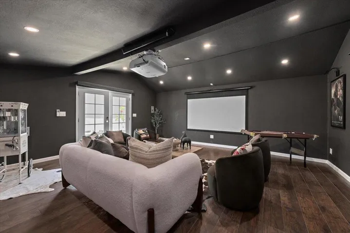 Possible ADU, office or gym space