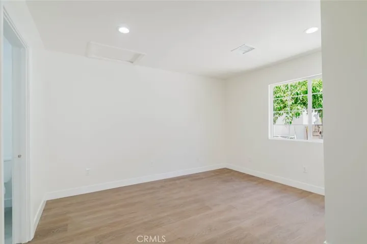 17906 Califa Street, Encino, California 91316
