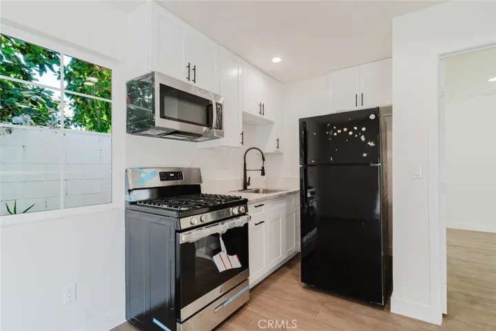17906 Califa Street, Encino, California 91316