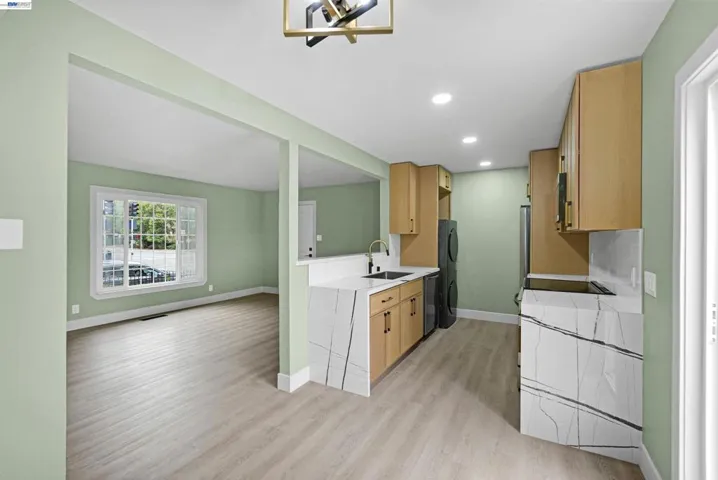 13556 Bancroft Ave 3, San Leandro, California 94578