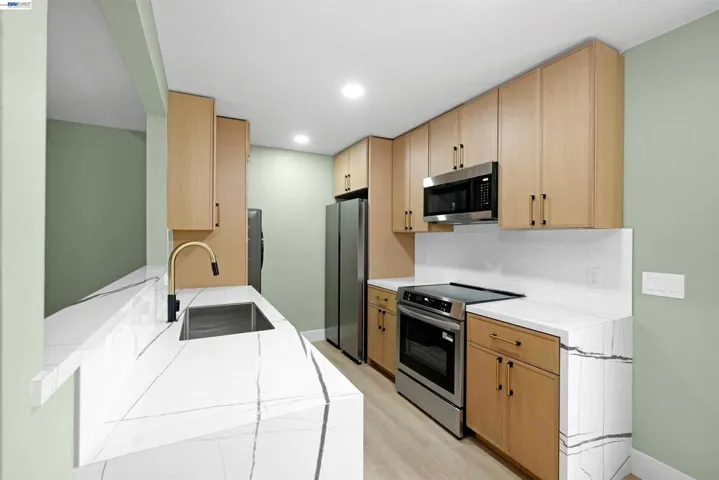 13556 Bancroft Ave 3, San Leandro, California 94578