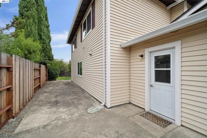 37842 Dahlia Dr, Newark, California 94560