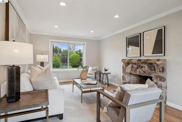 37842 Dahlia Dr, Newark, California 94560