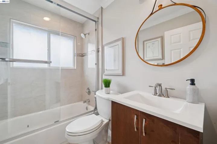 37842 Dahlia Dr, Newark, California 94560