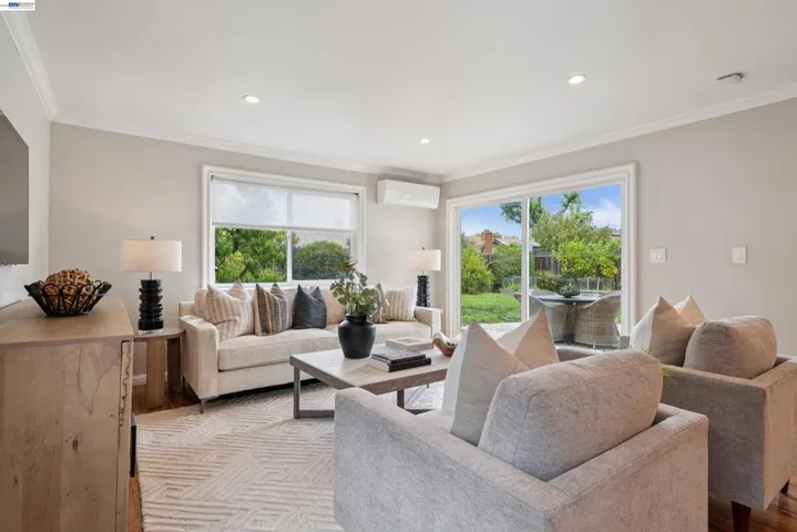 37842 Dahlia Dr, Newark, California 94560