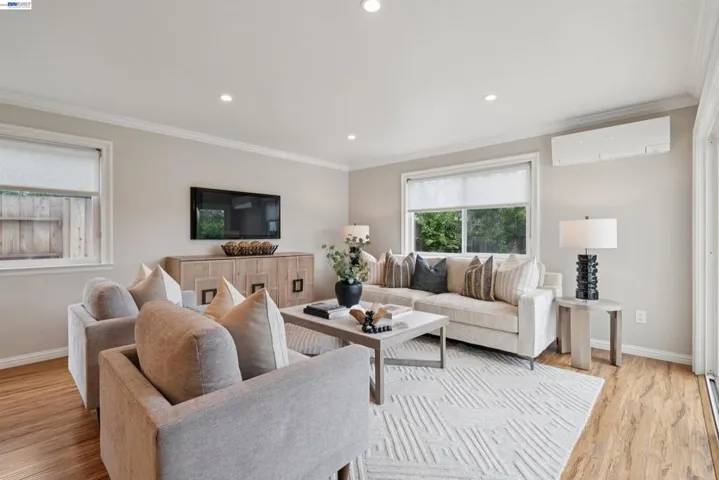 37842 Dahlia Dr, Newark, California 94560