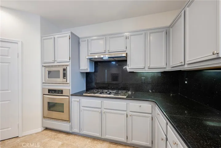 15415 Petunia, Fontana, California 92336
