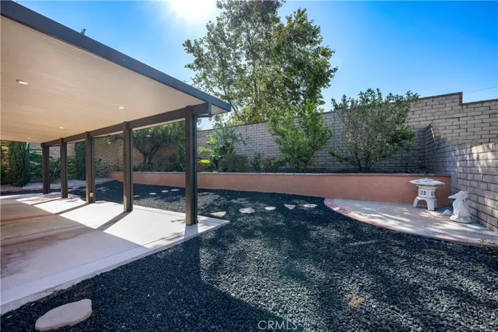 15415 Petunia, Fontana, California 92336