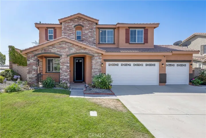 15415 Petunia, Fontana, California 92336