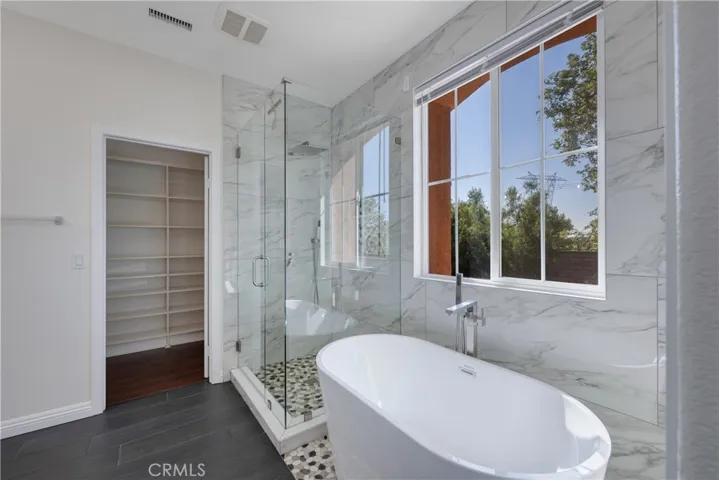 15415 Petunia, Fontana, California 92336