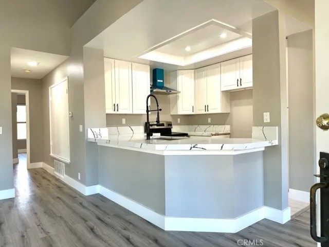 33 Vassar Aisle 21, Irvine, California 92612