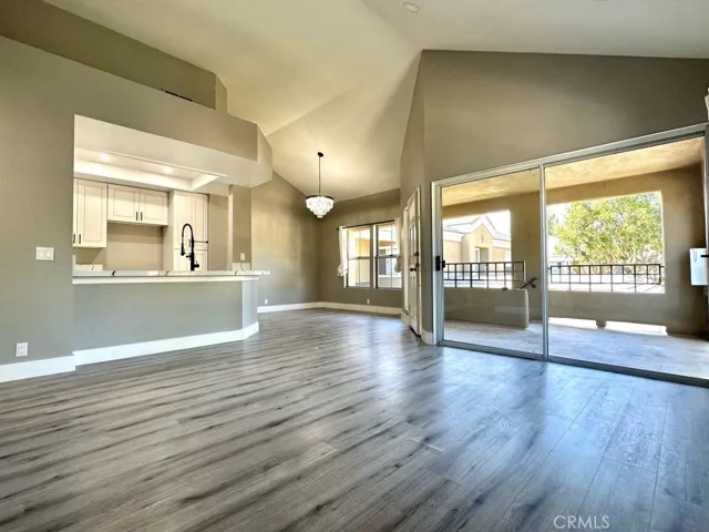 33 Vassar Aisle 21, Irvine, California 92612