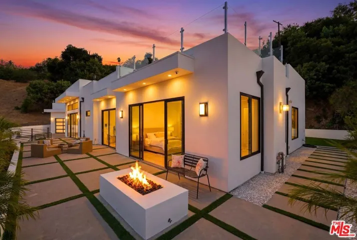 4637 Dunas Lane, Tarzana, California 91356
